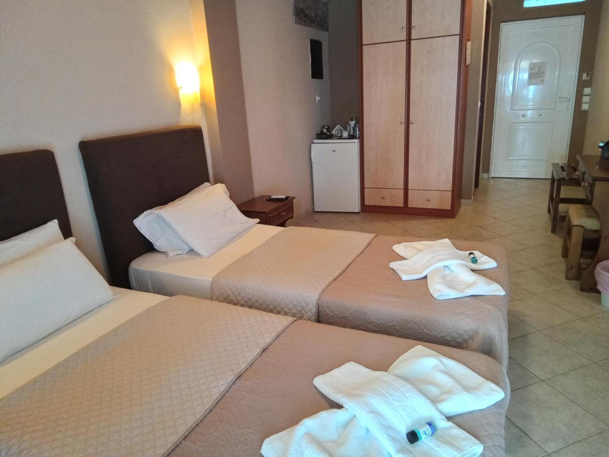 Delfini Aparthotel Αχλαδερή Εξωτερικό φωτογραφία