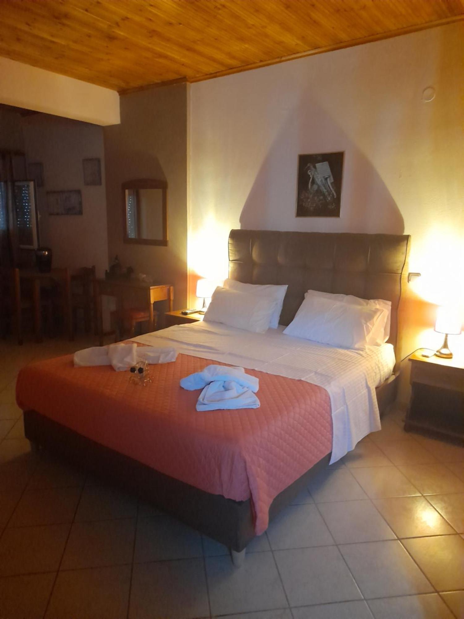 Delfini Aparthotel Αχλαδερή Εξωτερικό φωτογραφία