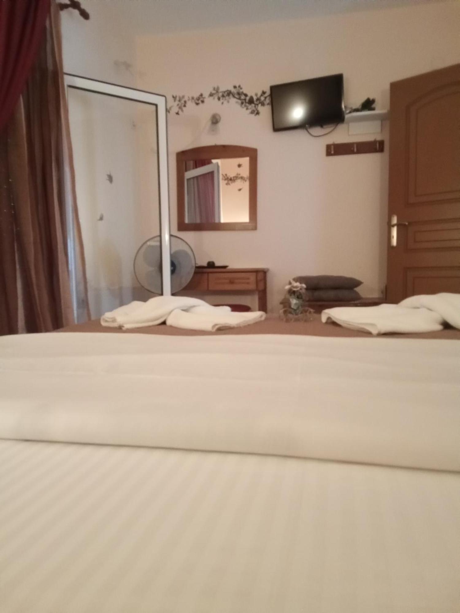 Delfini Aparthotel Αχλαδερή Εξωτερικό φωτογραφία