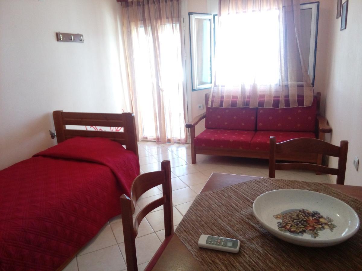 Delfini Aparthotel Αχλαδερή Εξωτερικό φωτογραφία